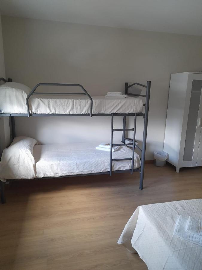 Отель Sleeping Portomarin 2 Экстерьер фото